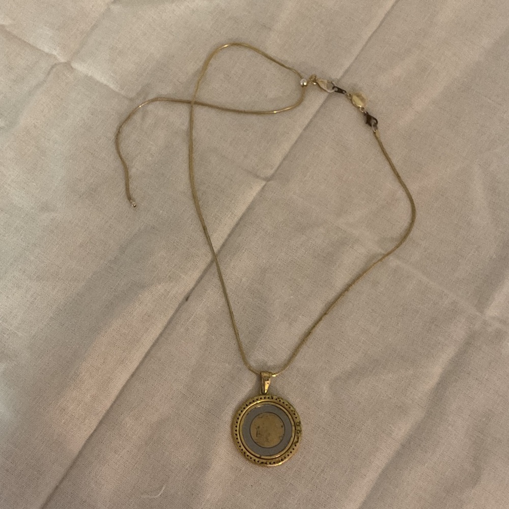 Gold Tone 500 Lira Coin Black Stone Bezel Pendant Chain Necklace, 25.5”